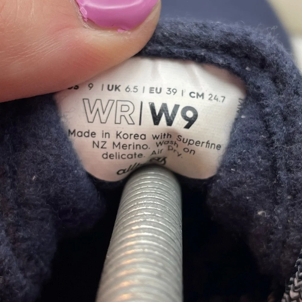 Allbirds Wool Runners blue womens sneakers size 9